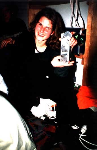 Tati mit Trophähe